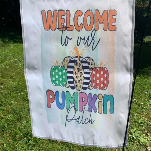 Welcome to our pumpkin patch garden flag - Picture 1 of 2